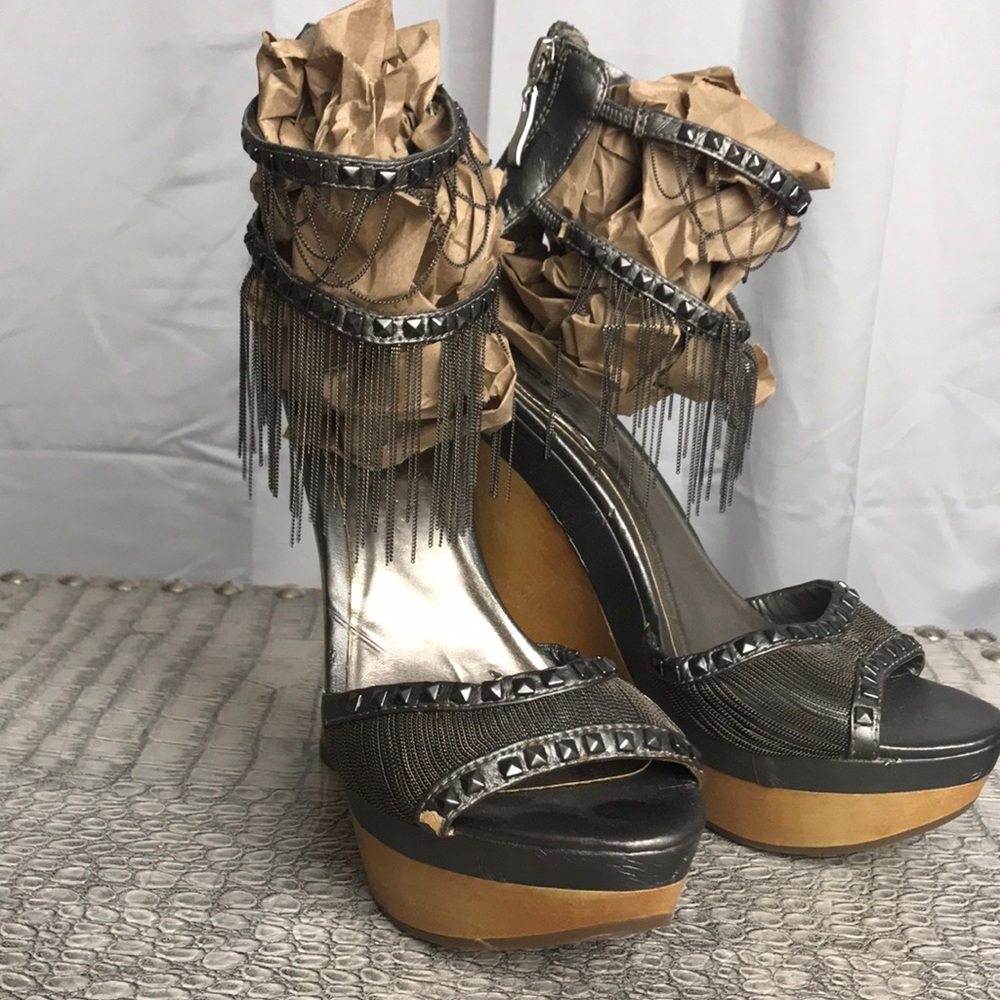 Chain metal wedge platform chain metal heel sz 7.5